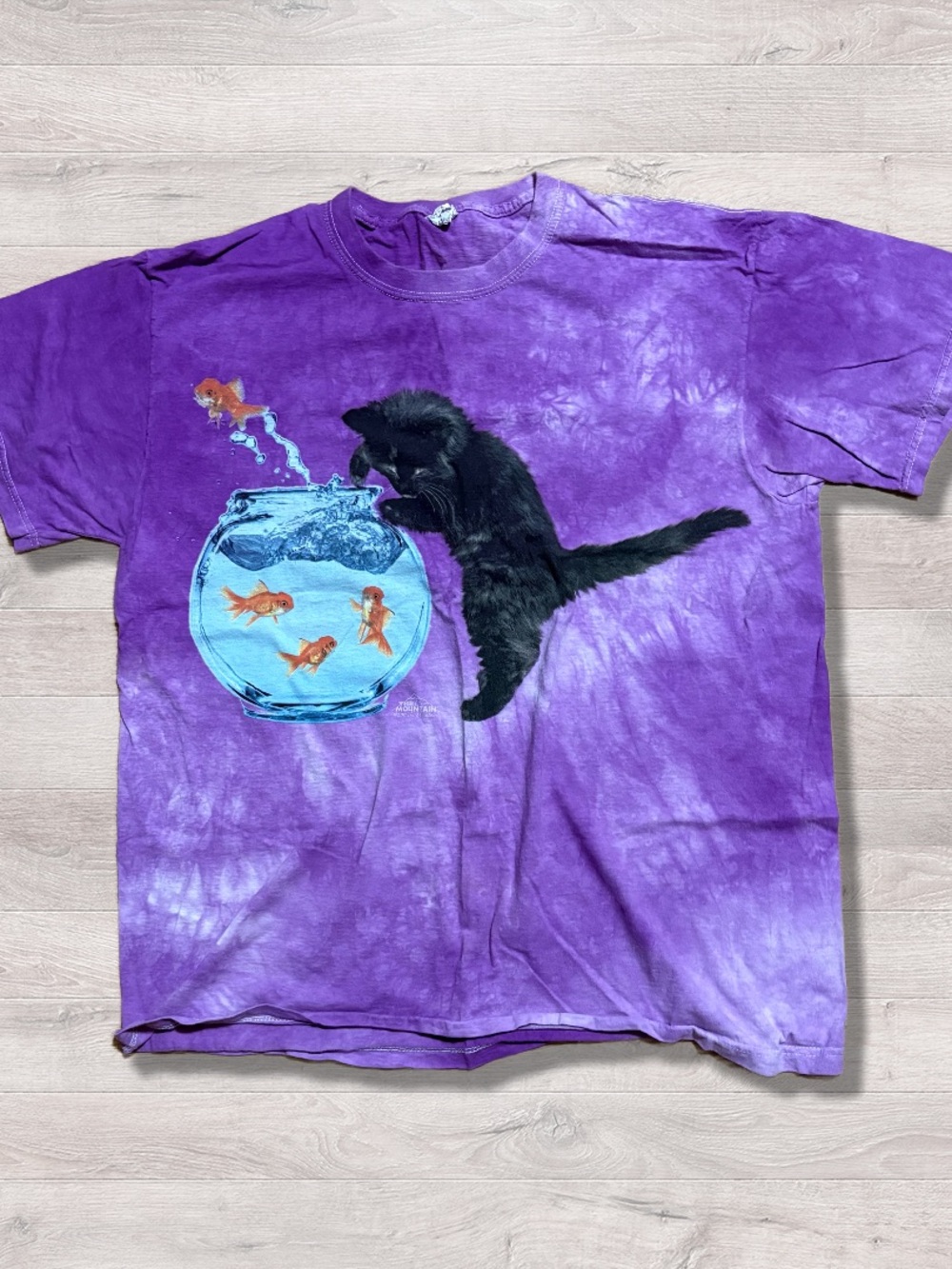 2011 The Mountain Cat Kitten Fish Bowl Purple Tie Dye Shirt Large